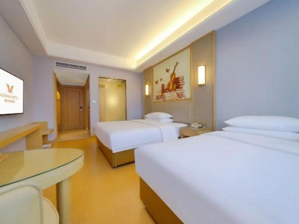 Vienna Hotel Zhengzhou Fengchan Road Fortune Plaza 3*,  China