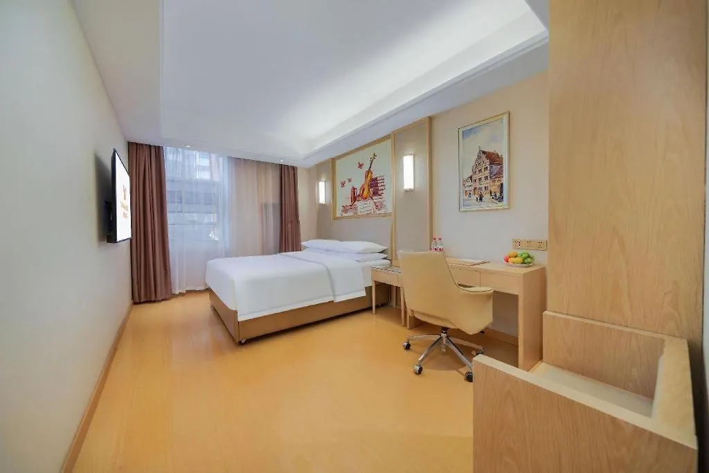 Vienna Hotel Zhengzhou Fengchan Road Fortune Plaza 3*,