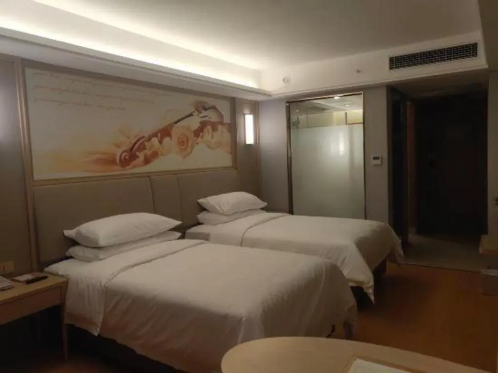 ***  Vienna Hotel Zhengzhou Fengchan Road Fortune Plaza China