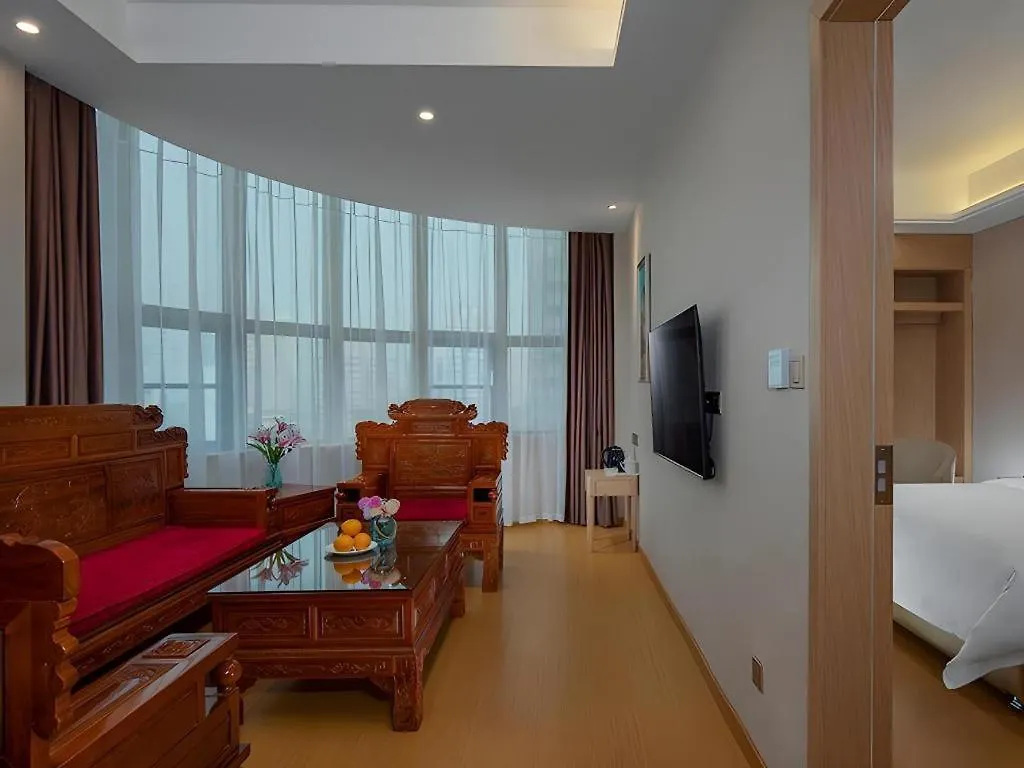 Vienna Hotel Zhengzhou Fengchan Road Fortune Plaza 3*,