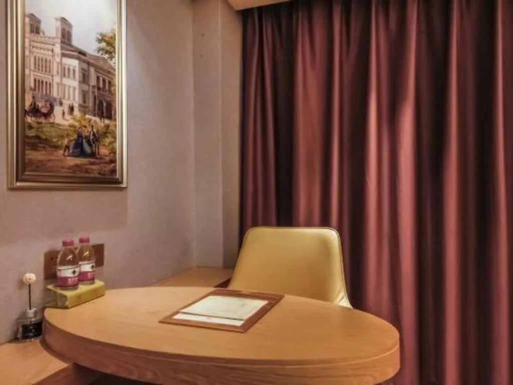 Vienna Hotel Zhengzhou Fengchan Road Fortune Plaza