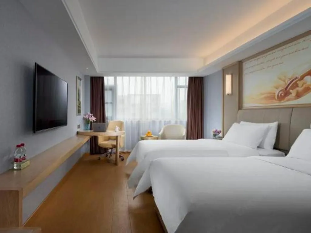 Vienna Hotel Zhengzhou Fengchan Road Fortune Plaza 3*,  China