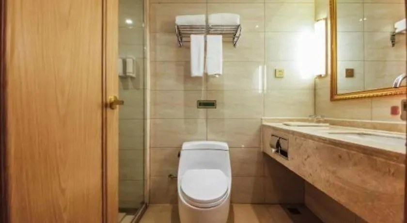 Vienna Hotel Zhengzhou Fengchan Road Fortune Plaza 3*,  China